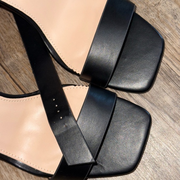 Qupid • Kancy Ankle Strap Heeled Sandals - Picture 7 of 8